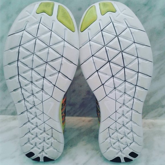 Nike Free RN Flyknit GS 3.5 Womens 5 Running Shoes - Picture 6 of 6